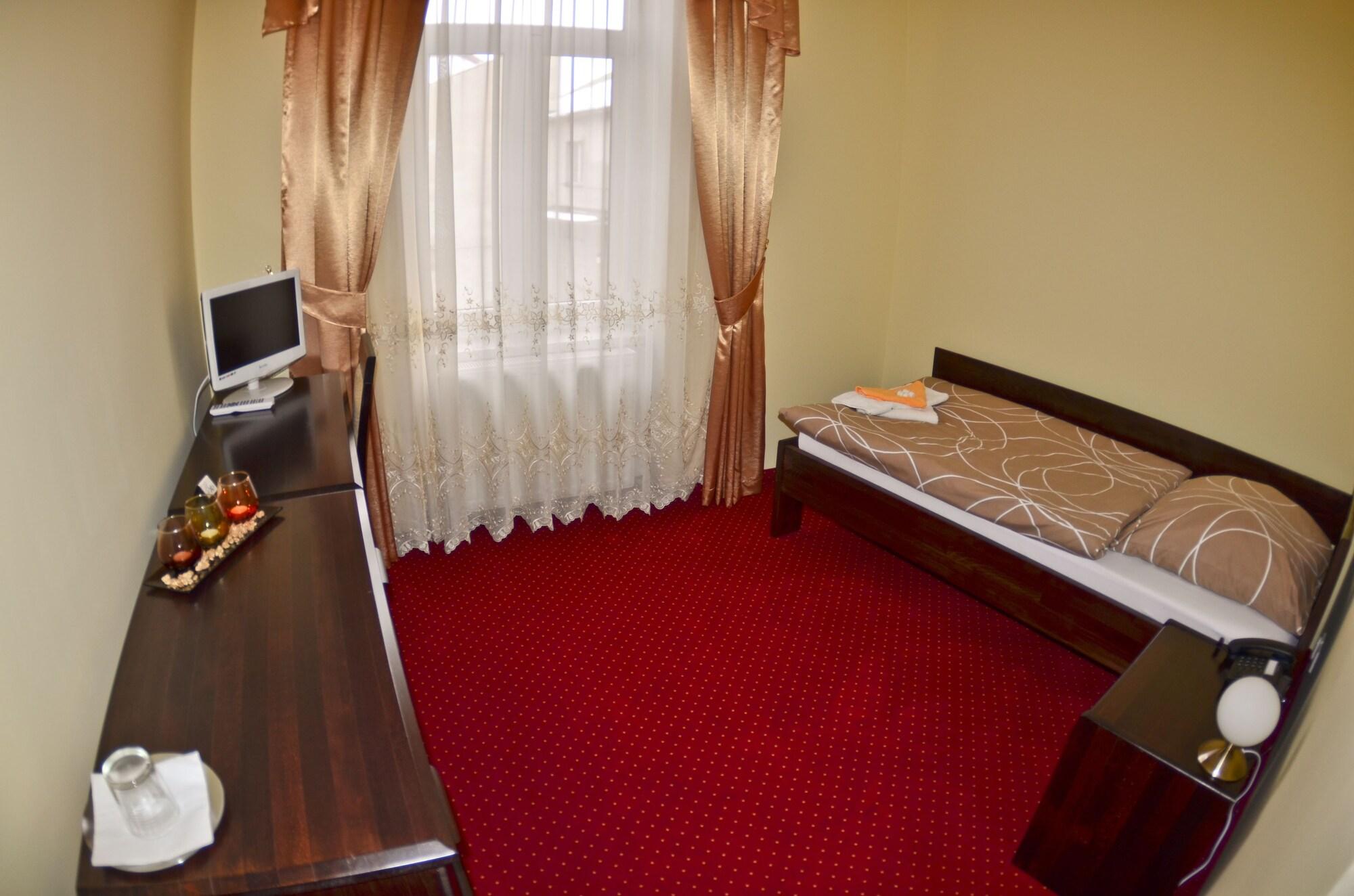 Hotel Europa Liptovsky Mikulas Luaran gambar
