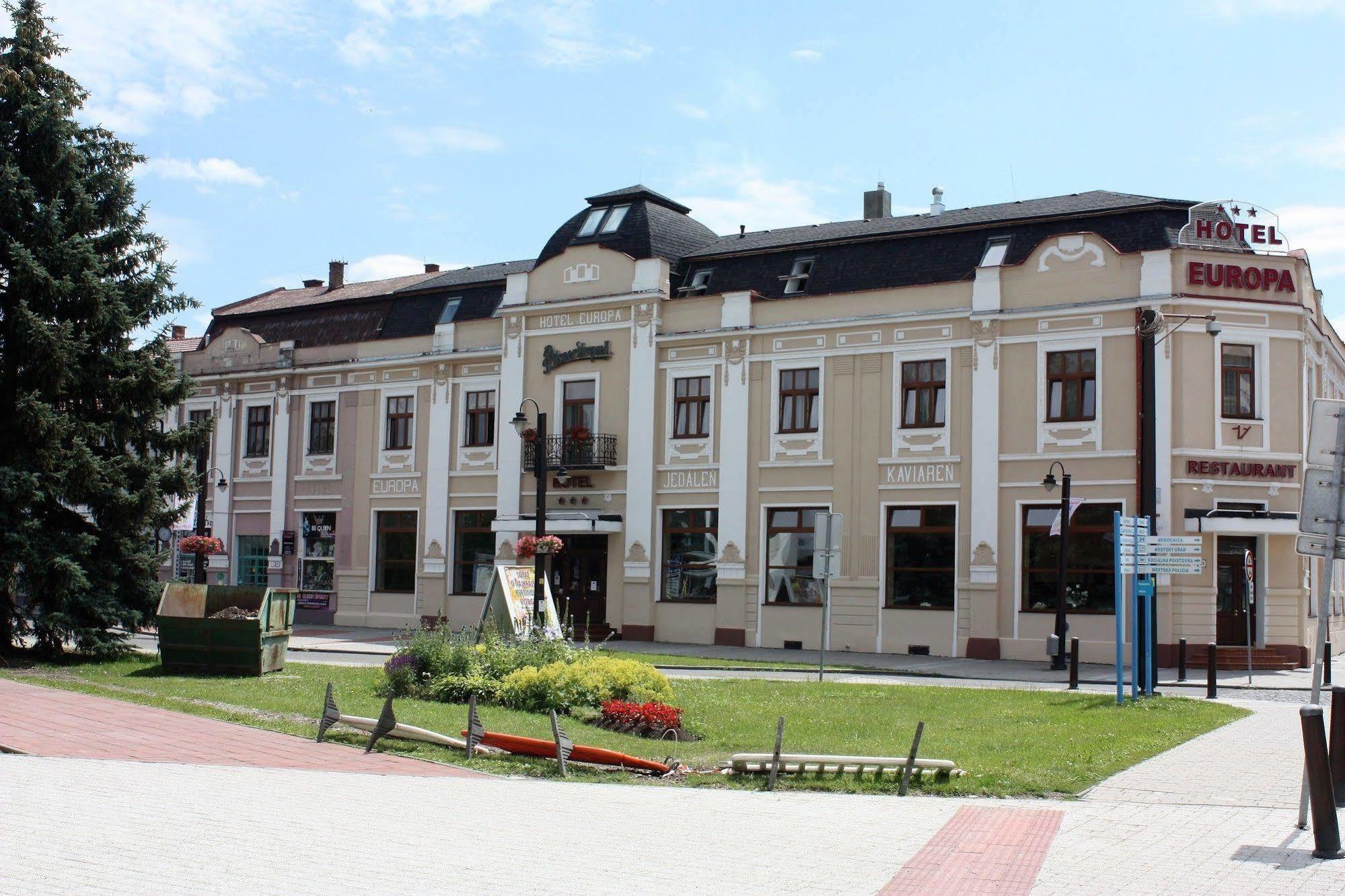 Hotel Europa Liptovsky Mikulas Luaran gambar